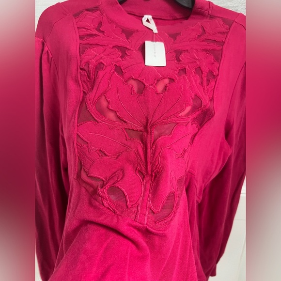 NWT new medium Anthropologie cutwork swing top red pink wine long sleeve lace - Picture 6 of 17
